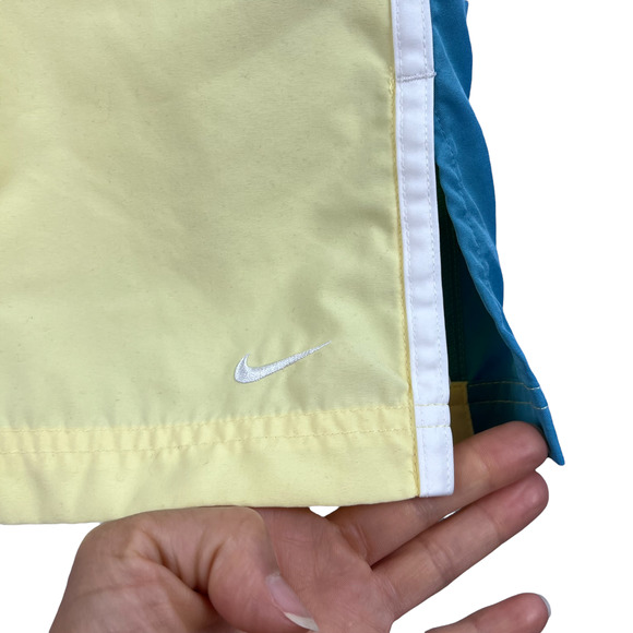 Nike Women's Cropped Yellow Sweatpants Size Medium - Picture 4 of 6